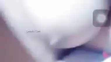 Young Desi woman unmasks big XXX tits making viewers like them