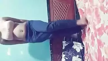 Bangladeshi Horny Girl making Video for Bf