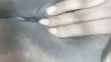 Cute girlfriend black pussy fingering solo nude